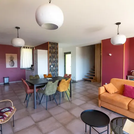 100% Relax Avec Jacuzzi Privatif Apartment