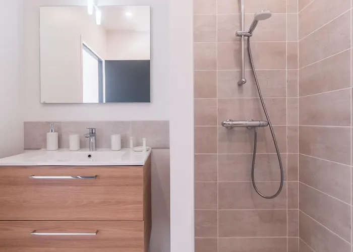 100% Relax Avec Jacuzzi Privatif Apartmán *